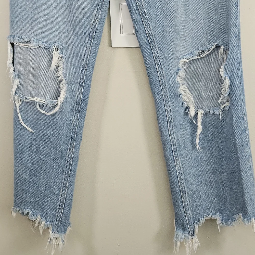 We The Free People Maggie Jeans Light Distressed Light Stone Wash Mid Size 28